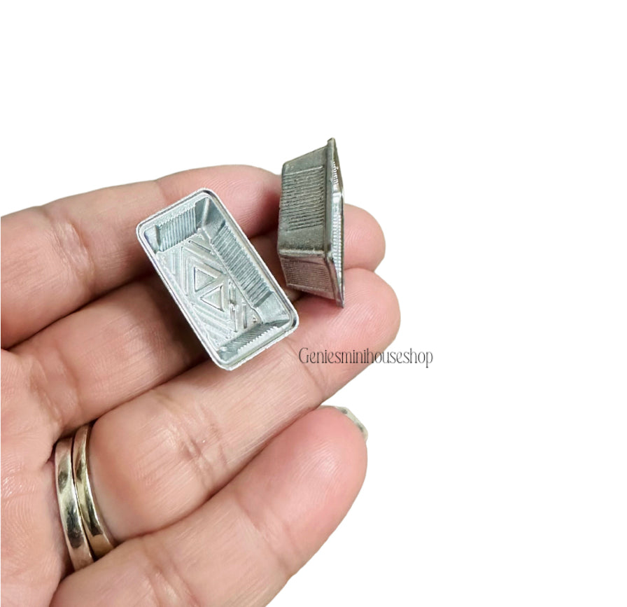 1:12 Scale Dollhouse Loaf Pans set of 2 image 0