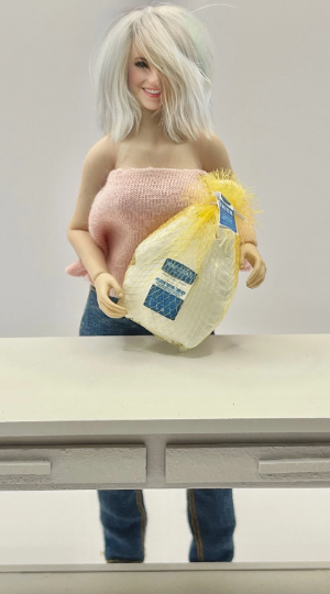 1:12 Frozen Turkey for dollhouse décor image 1