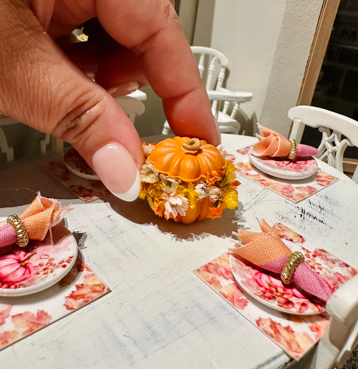 1:12 Scale Pumpkin Floral Centerpiece for Dollhouse image 1