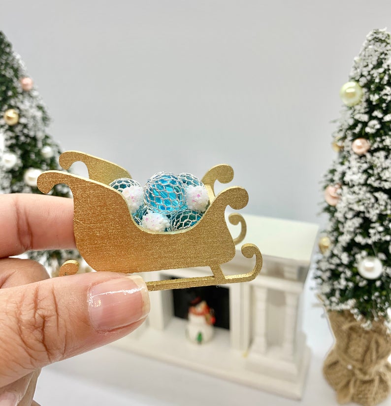 Gold Sleigh for dollhouse decor image 0