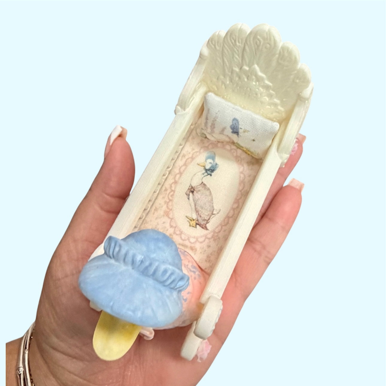 1:12 Scale Duck Cradle