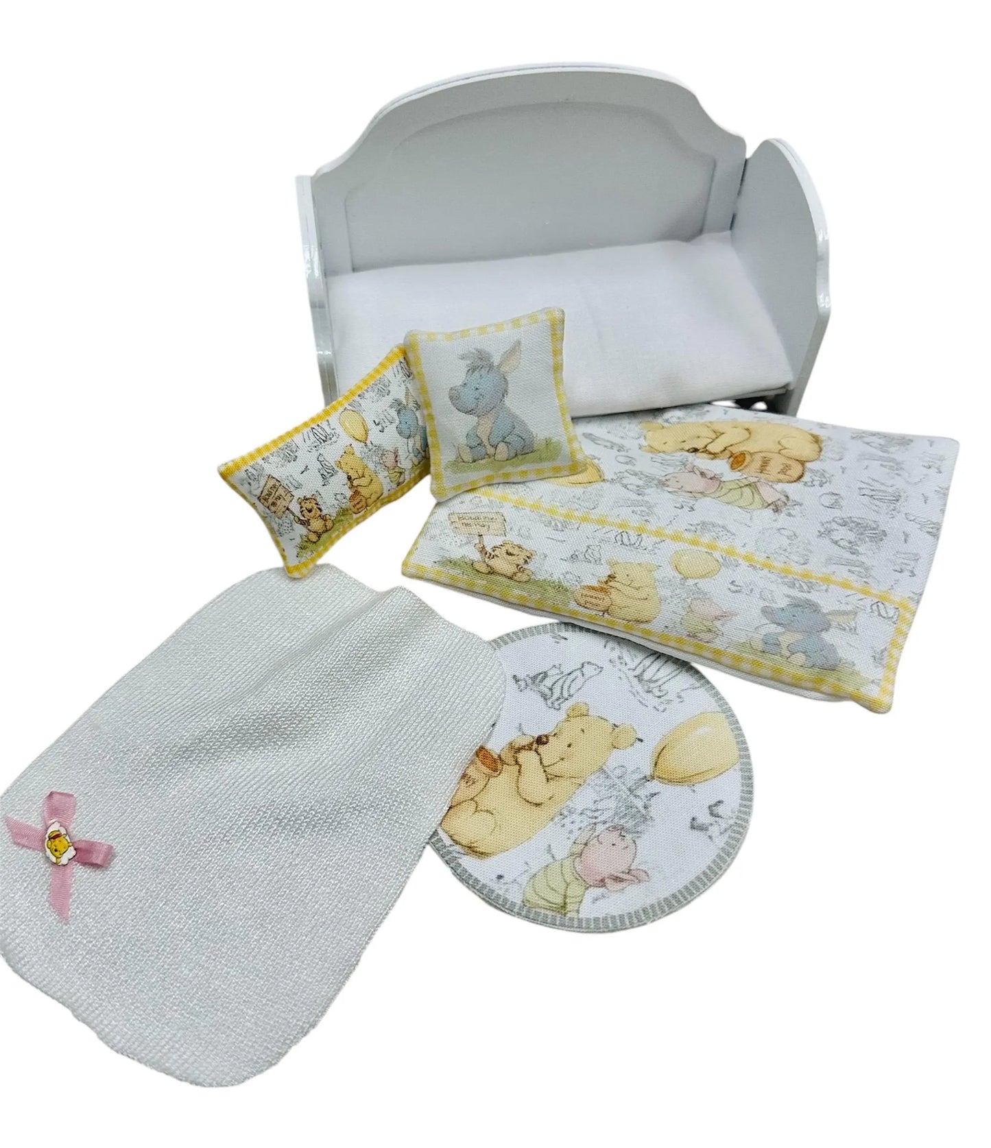 1:12 Scale Miniature Dollhouse Daybed with Bedding Set