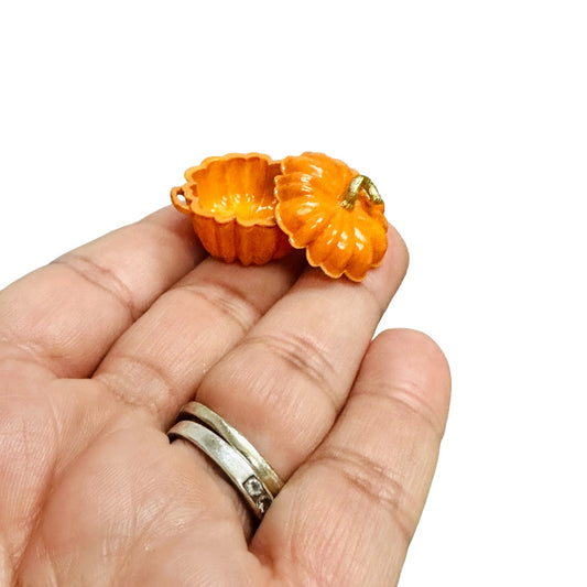 1:12 Scale Miniature Orange Pumpkin Shaped Dutch Over