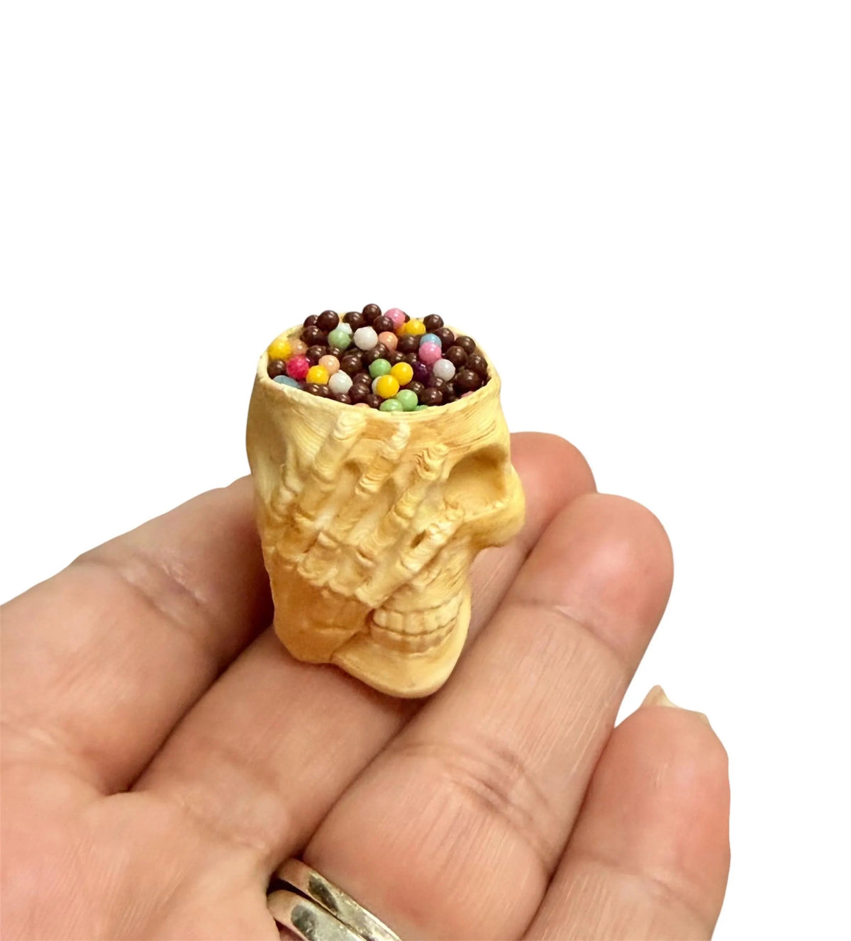 1:12 Scale Miniature Skull with Candy for Dollhouse