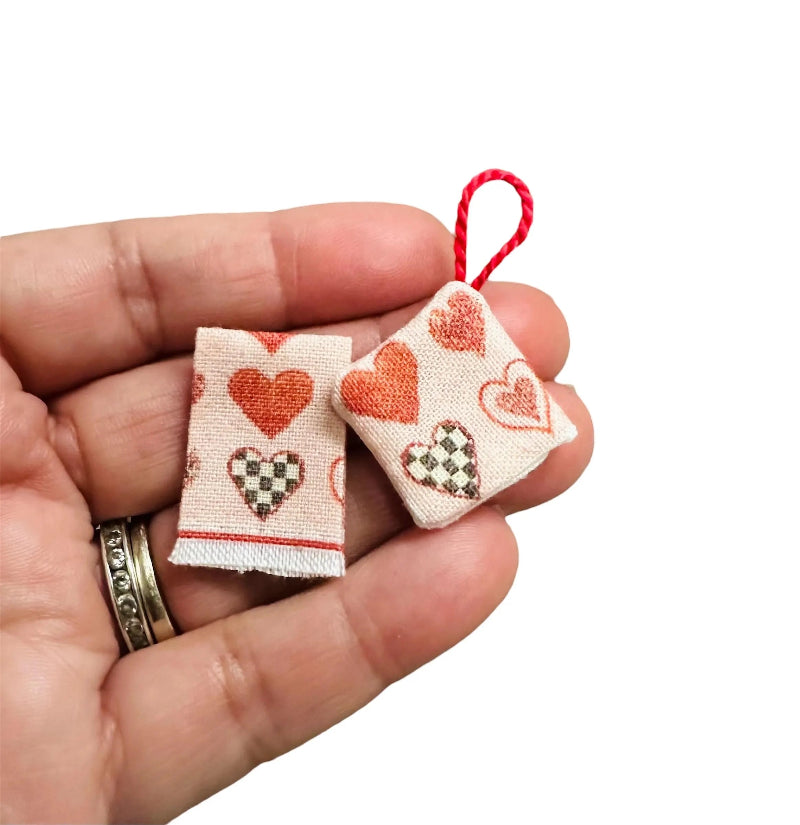 1:12 Scale Valentines Kitchen Towel and Pot holder For Dollhouse gift