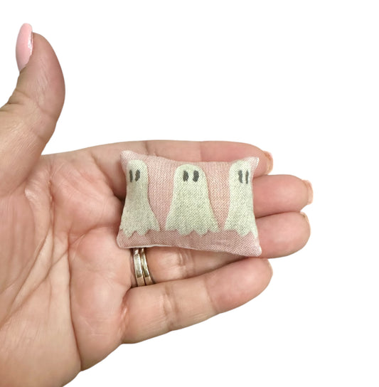 1:12 Scale Pink , Ghosts Pillow  image 0