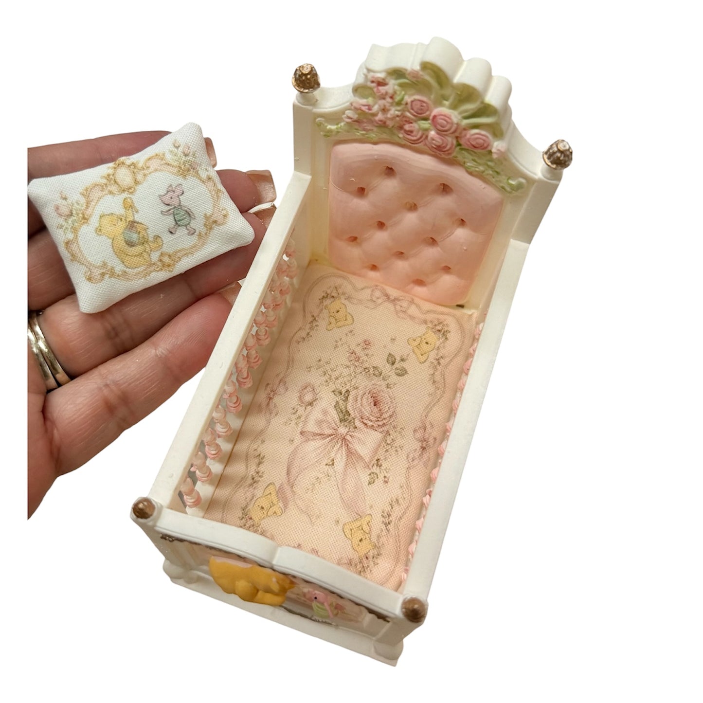 1:12 Scale Dollhouse Crib