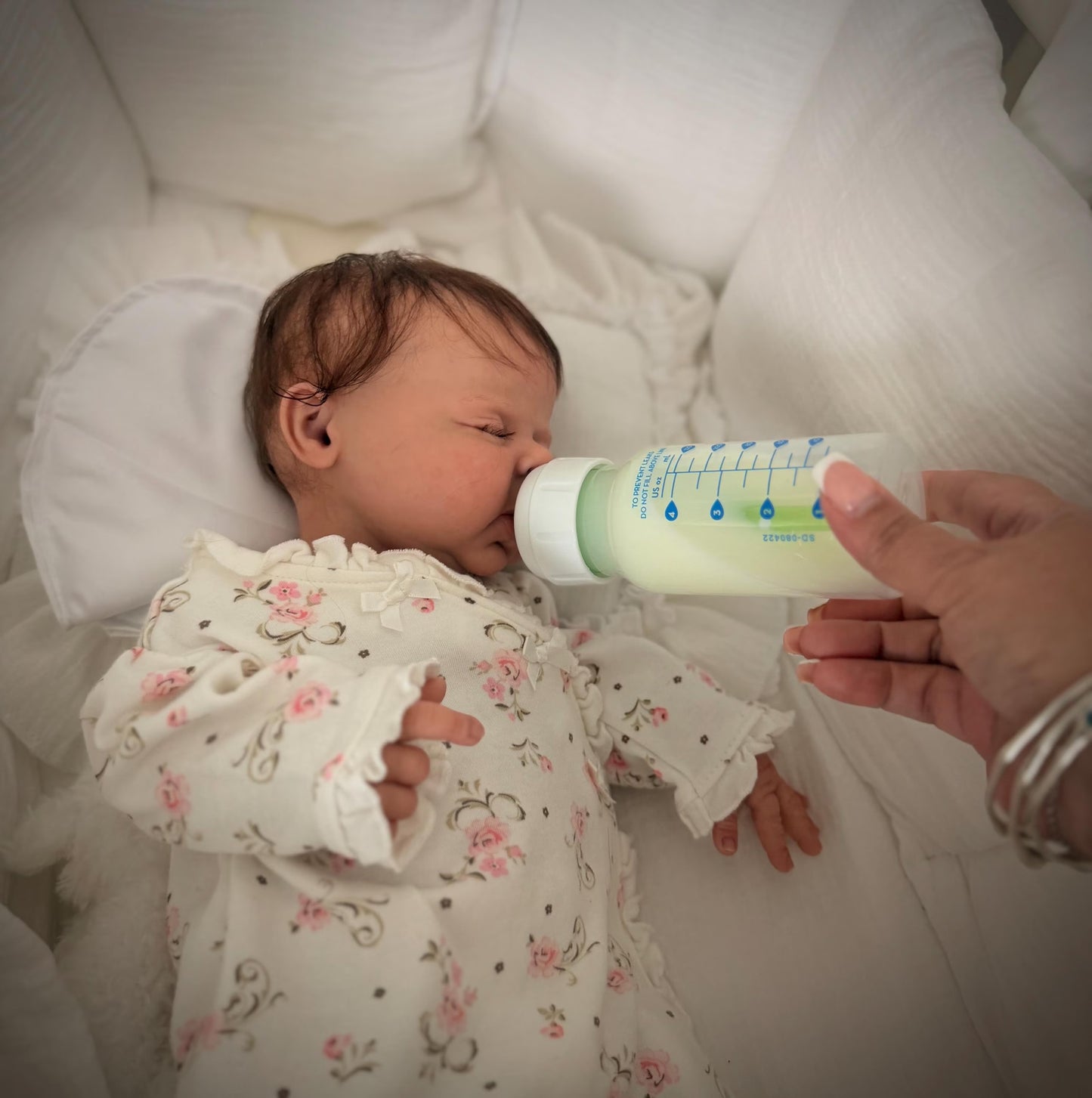 Baby Bottle 4 oz Reborn Formula No Hole Nipple