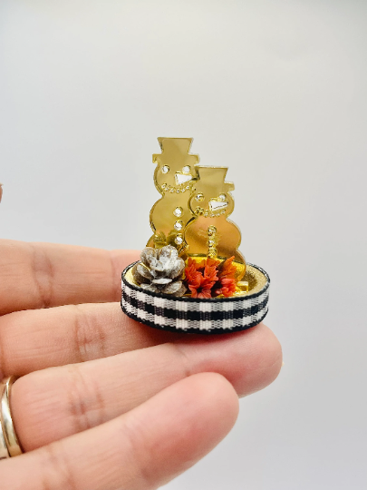 Snowman Tray for dollhouse décor image 0
