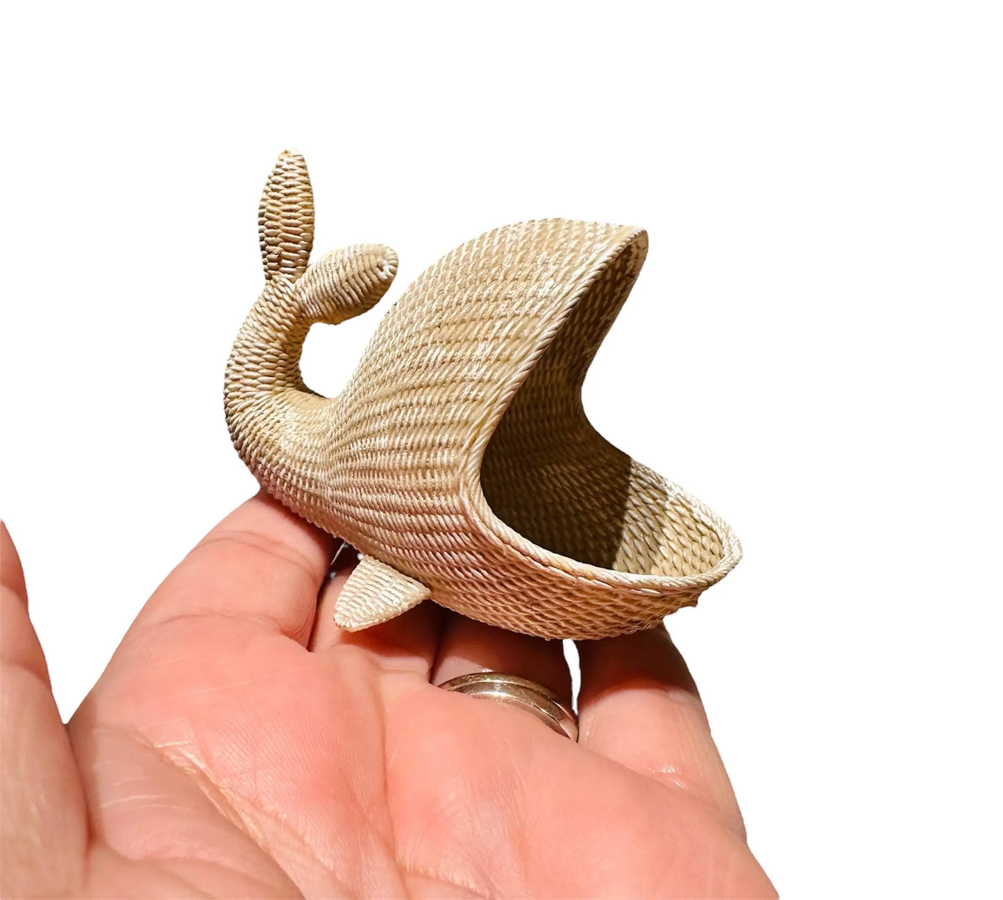 1:12 Scale Miniature Wicker Whale Toy Storage Basket for dollhouse décor