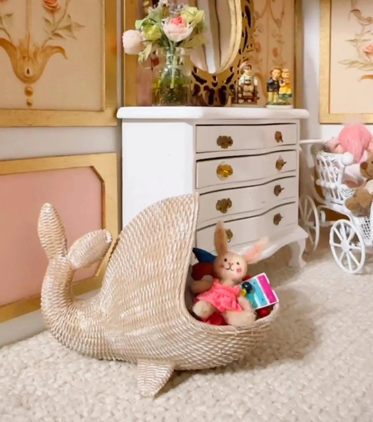1:12 Scale Miniature Wicker Whale Toy Storage Basket for dollhouse décor