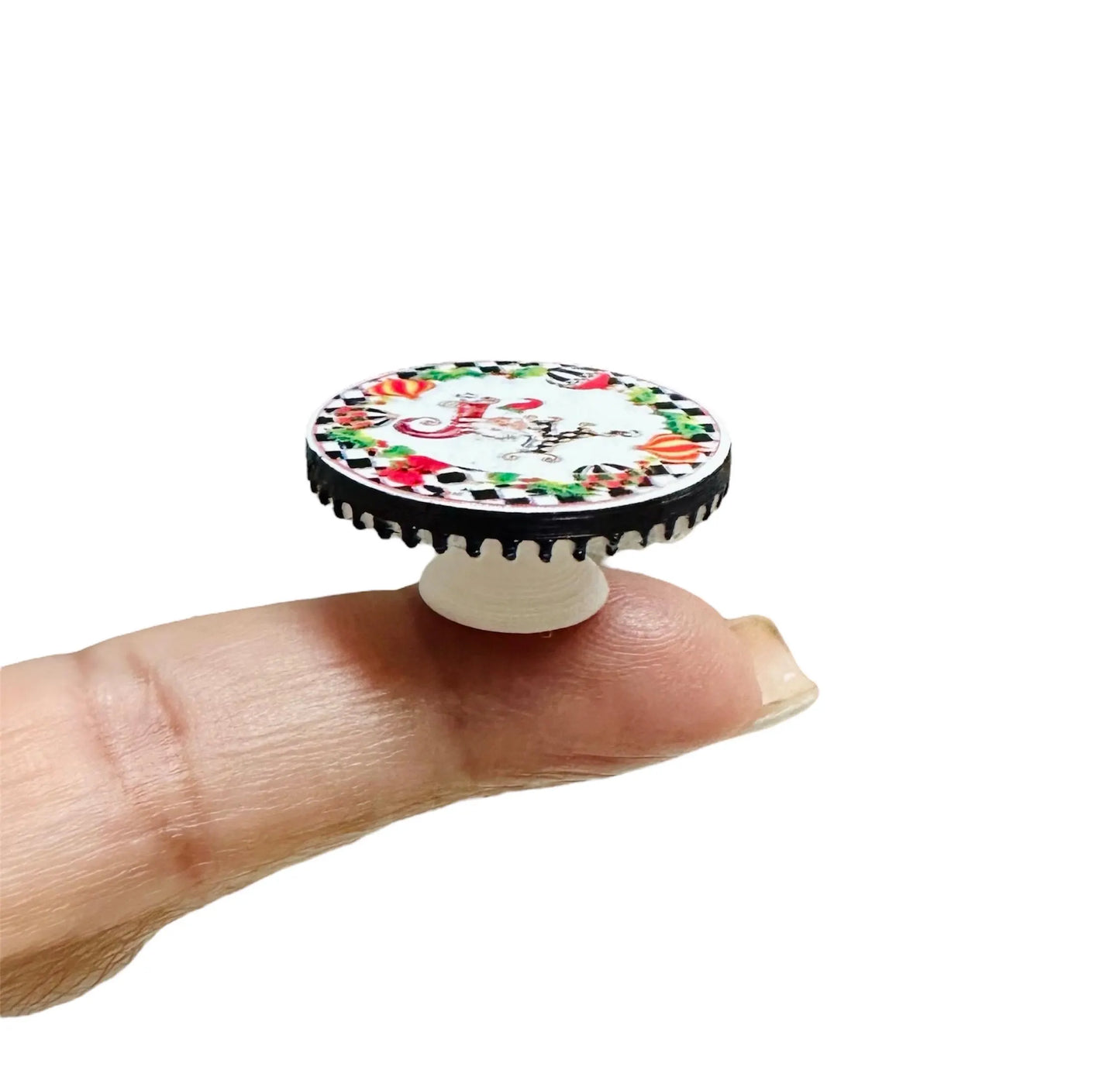 1:12 Scale Miniature Snowman Cake Stand for dollhouse décor