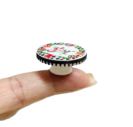 1:12 Scale Miniature Snowman Cake Stand for dollhouse décor